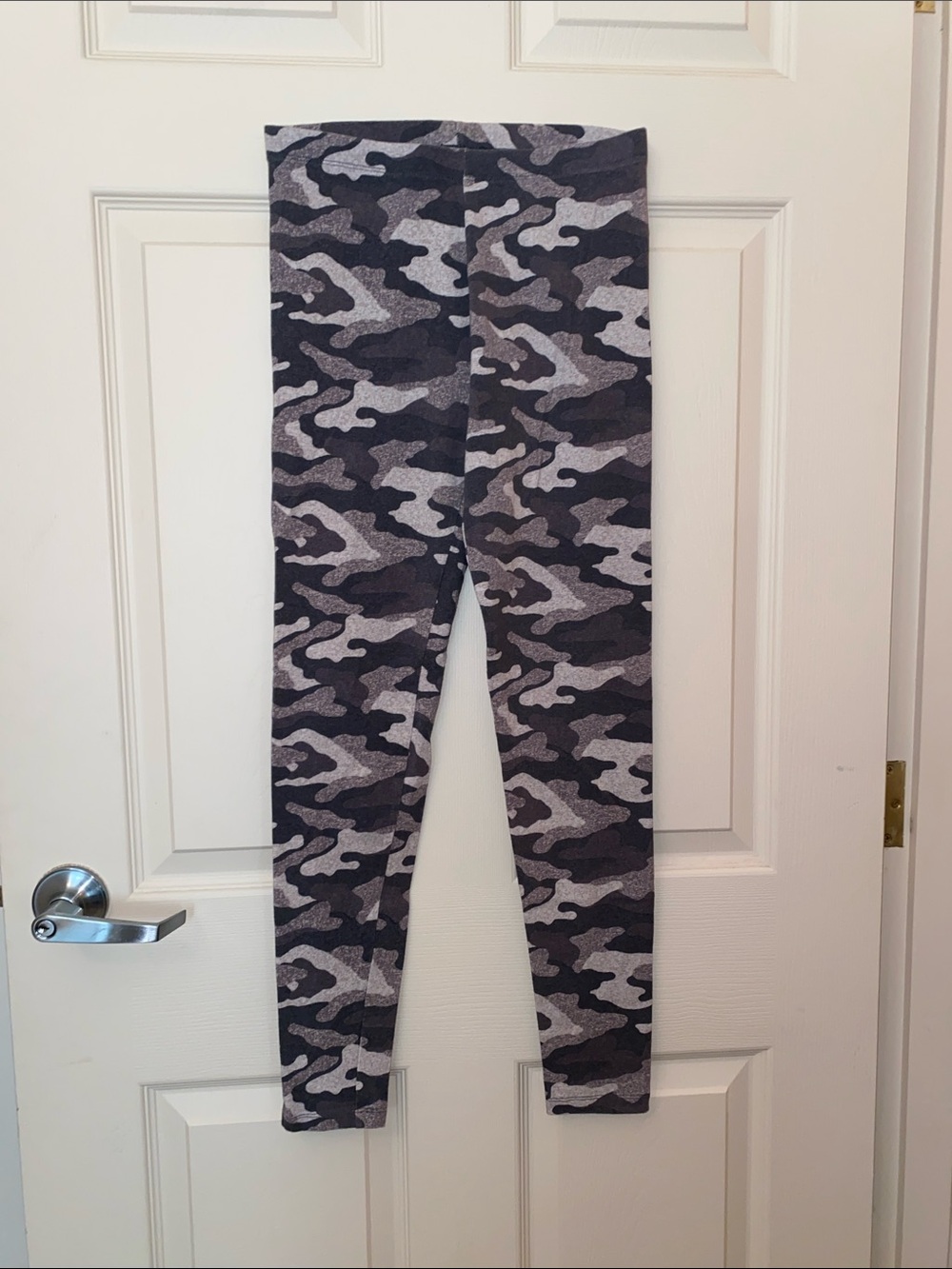Flirtitude Camo Leggings
